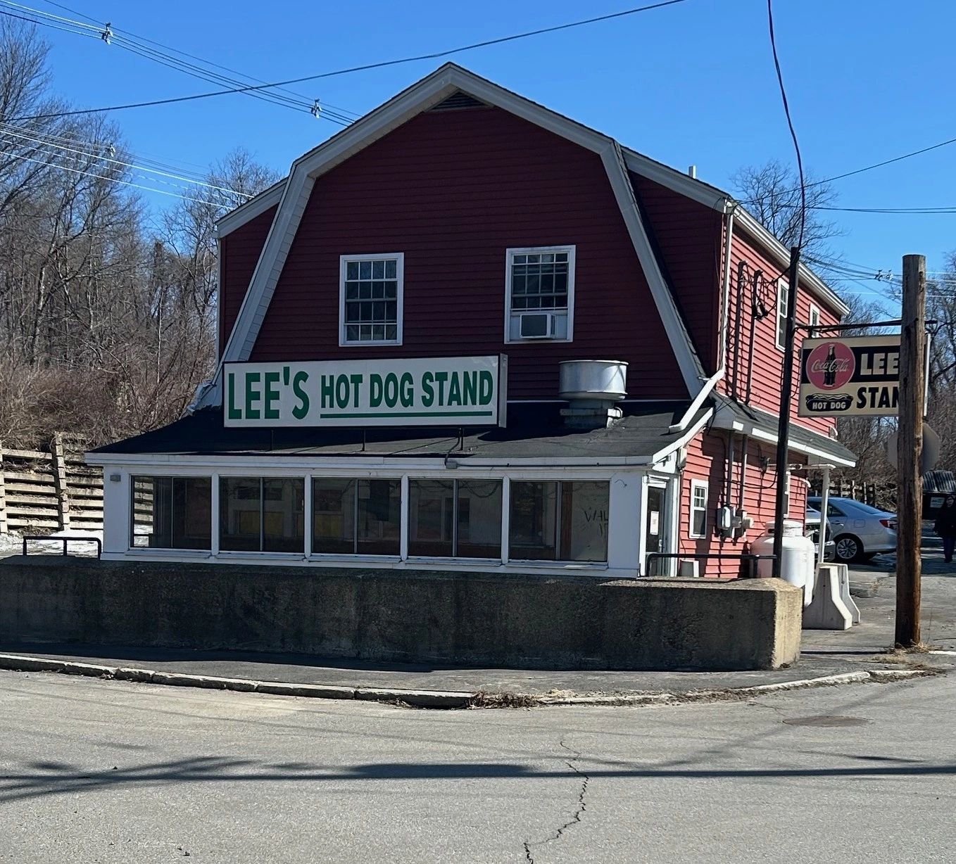 A Sure Sign of Spring - Lee's Hot Dog Stand Opens!