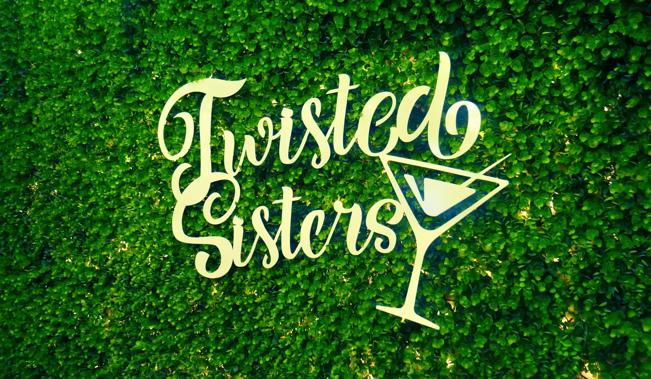 Twisted Sisters Patio Bar - Bar - Waco, Texas