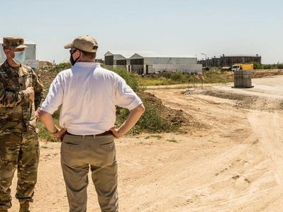 Senior Pentagon leader Bryan Gossage visits U.S. Soldiers in Romania.