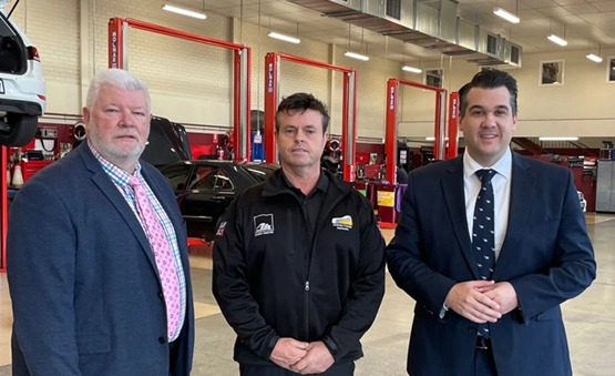 (L to R) – Motor Trades Association of Australia CEO Richard Dudley with Anthony Costello, owner of Anthony Costello Automotive, Canberra and Assistant Treasurer and Minister for Housing Michael Sukkar inspecting Anthony’s independent automotive service and repair business as legislation passed through the Senate on Thursday 17 June 2021.