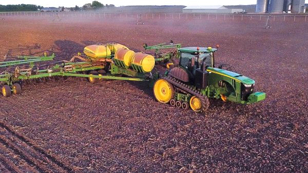 John Deere Planting