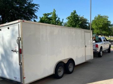 Trailer Rental 20' x 8.5' enclosed cargo bumper pull trailer. Trailer rental DFW