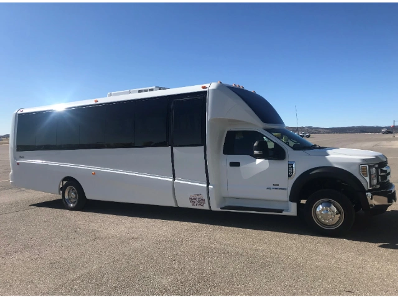 27 Passenger Grech Luxury Executive-Class Mini-Coach