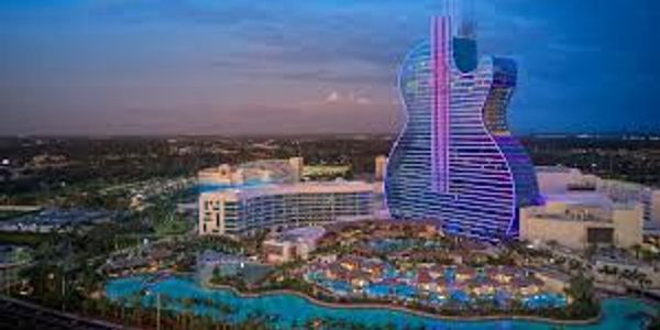 alt="hardrock hotel and casino guitar in hollywood florida'