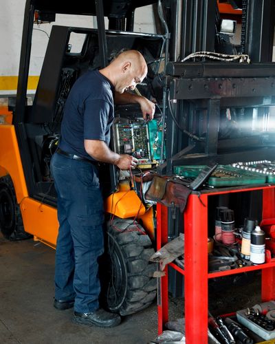 Forklift service  in Los Angeles
Forklift service  in orange county
Forklift service & repair

