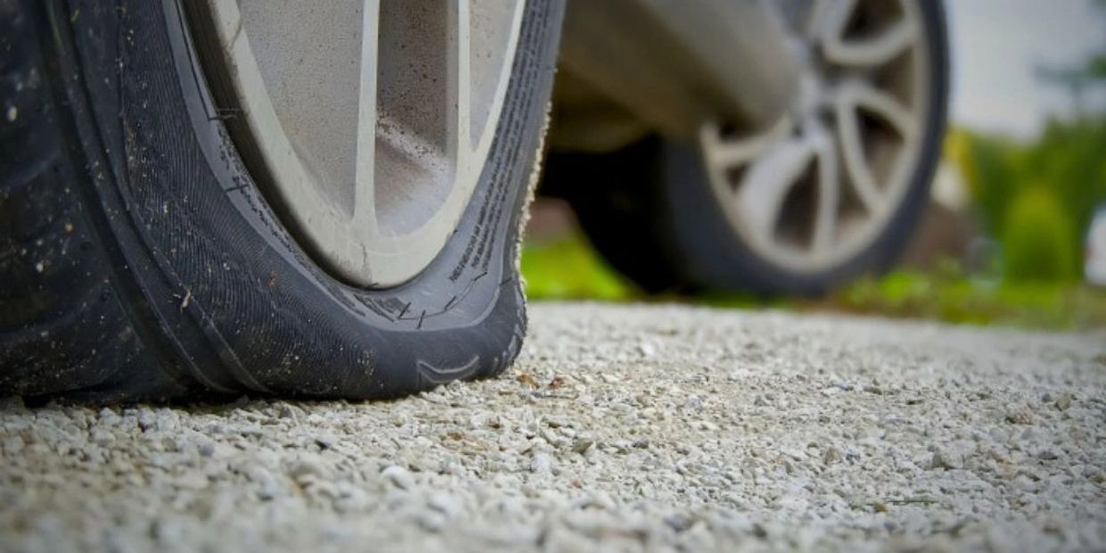 24 hour emergency tire change service