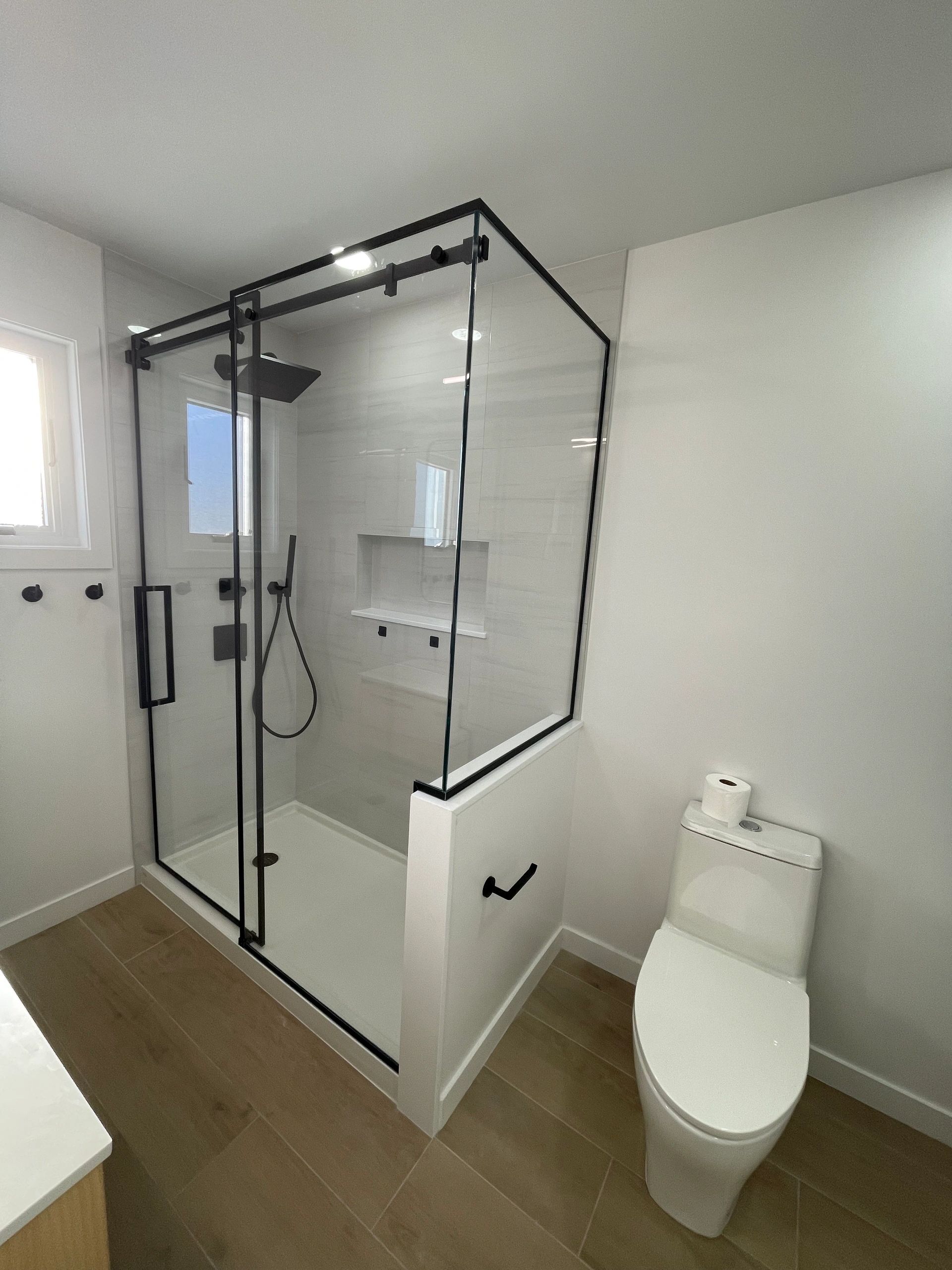 Efglassshowerdoor Glass and Shower Doors Jersey City, New Jersey