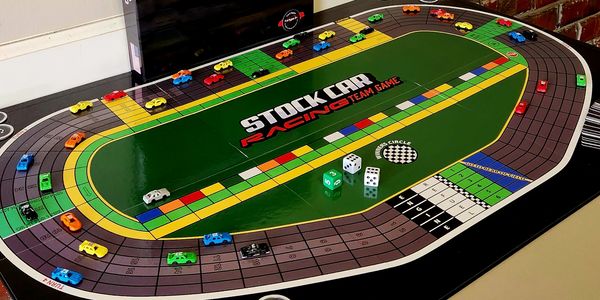 1 CAR D: Stock Car Racing Game, Board Game