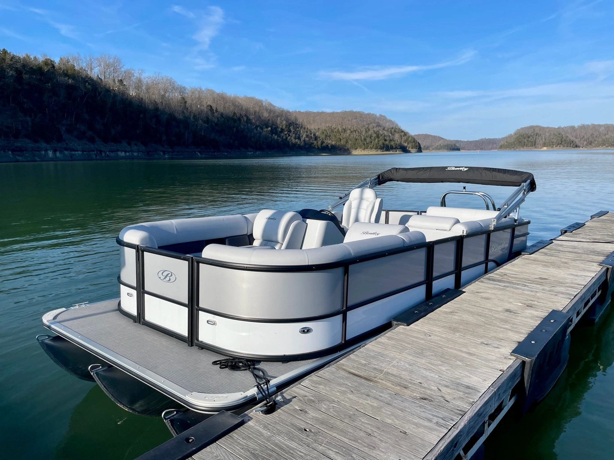 Rent a Boat Lake Cumberland - Pontoon Boat Rentals