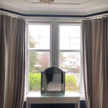 Handyman services in Glasgow - Bay window curtain pole installation