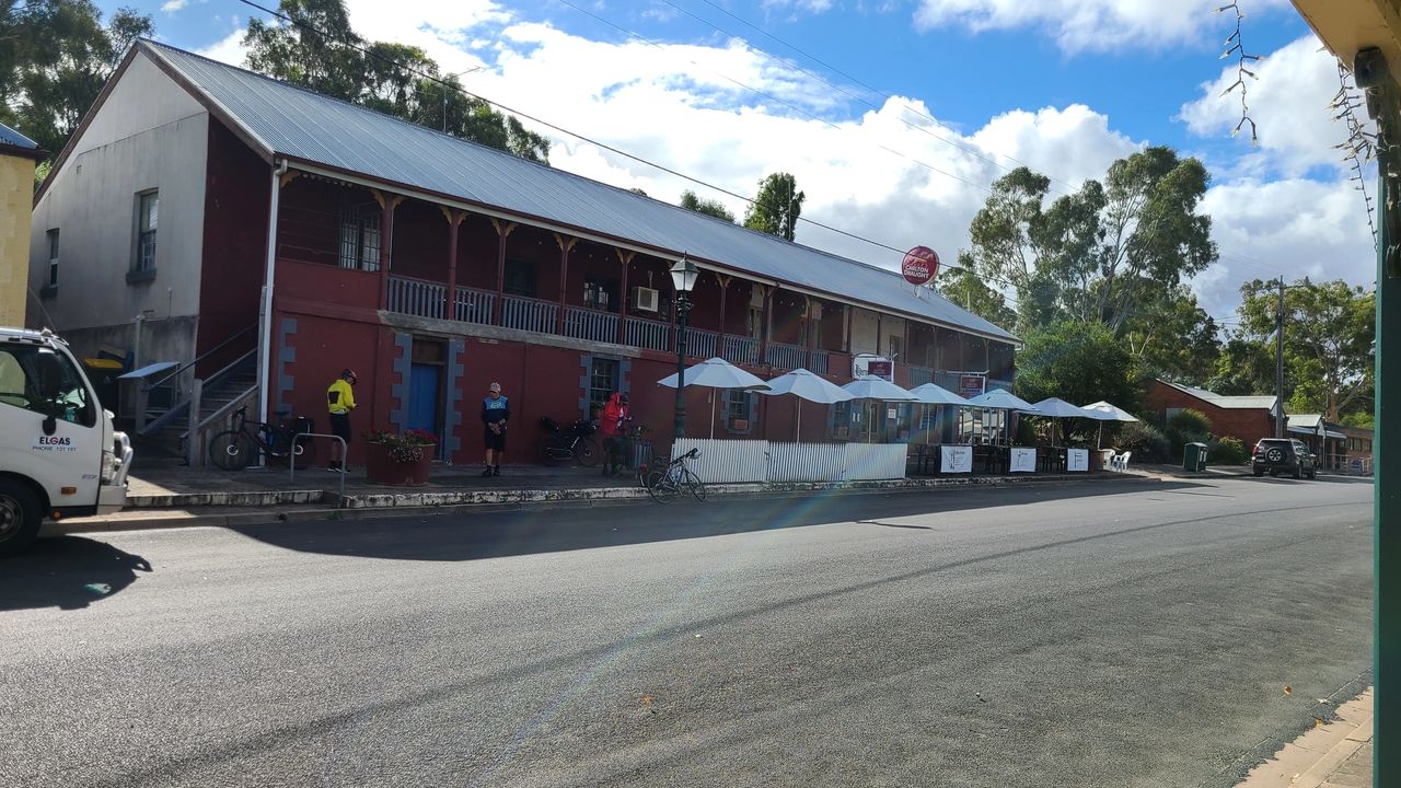 The Harrow Hermitage Hotel (built 1848).