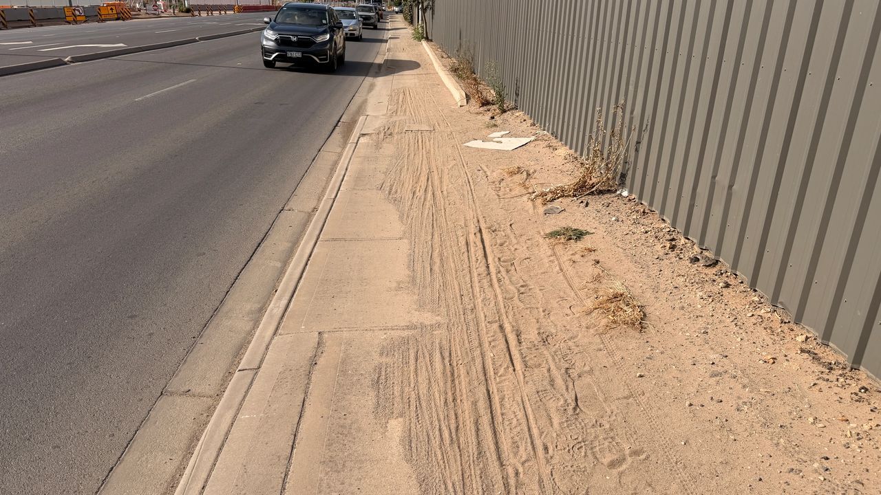 South Rd footpath