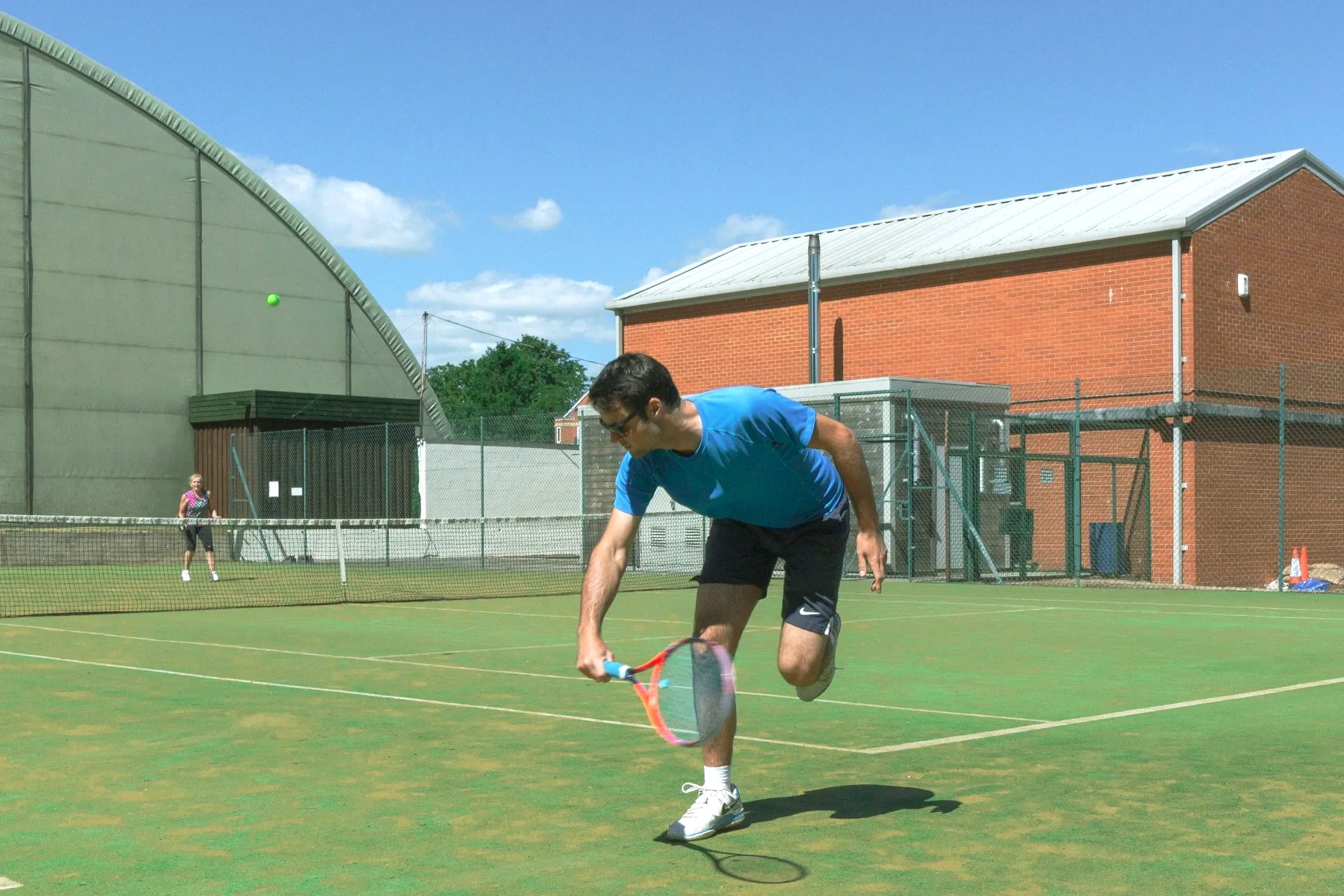 Charlie Swallow adult tennis coaching in Leeds. 