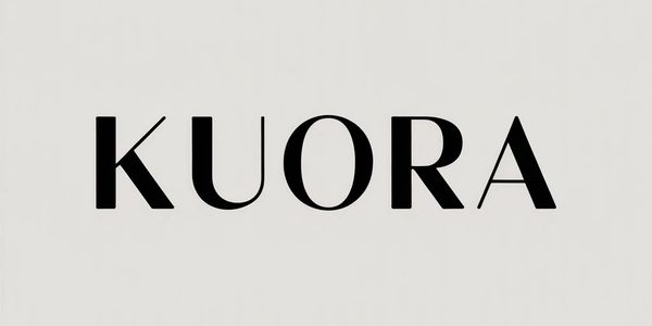 Logo de KUORA, minimalista, logo tipográfico de una marca llamada KUORA