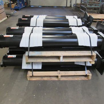 HYDRAULIC CYLINDERS