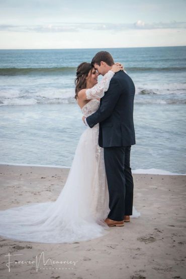 North Carolina professional wedding photography. Charlotte wedding photographer. Beach wedding