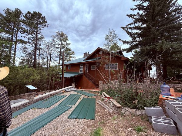 METAL ROOF INSTALLATION ROOFING CONTRACTOR BEST ROOFERS DEAD ON METAL ROOFS FREE ESTIMATES METAL