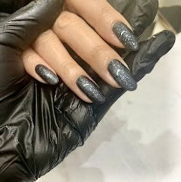 Nails by Nilly Nas