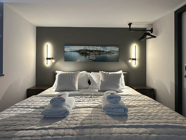 Super king size bed