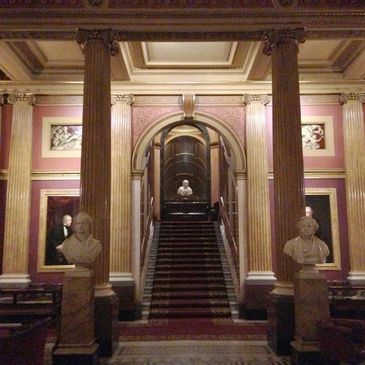 The Politicians Club is an exclusive network designed for those at the helm of policy.
