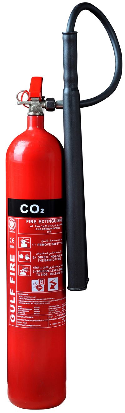 Featured image of post Co2 Fire Extinguisher Vs Abc - These types of extinguishers can be identified by the text &#039;carbon dioxide&#039; or &#039;co2&#039; printed in.