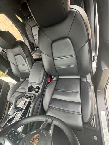 Porsche Cayenne Leather cleaned and ceramic coated