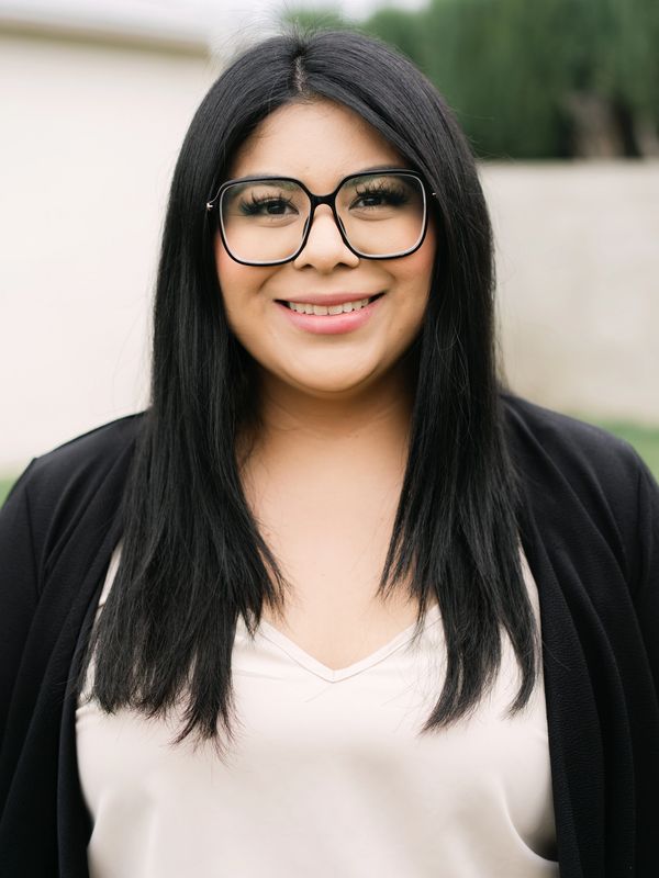 Latina psychotherapist supporting individuals, families and couples one at a time. 