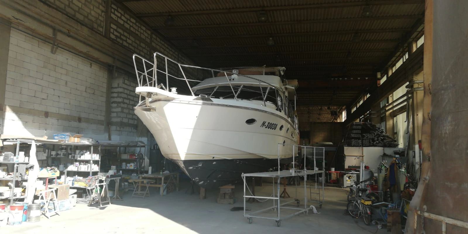 Boot in Halle Werft Izola