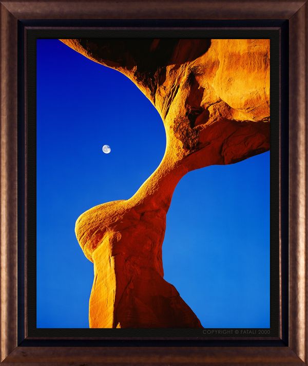 METATE ARCH