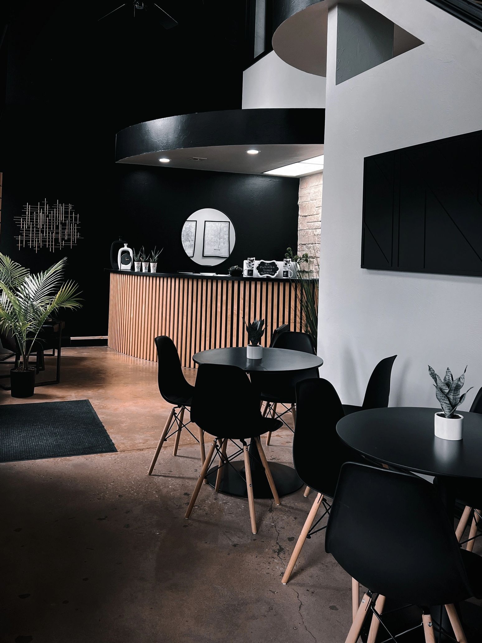 Our lobby is perfect for a coffee or lunch meeting!