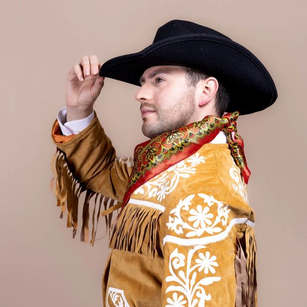 tucson folklorico dance choreographer and dance studio owner in tucson - bruno a Loya III