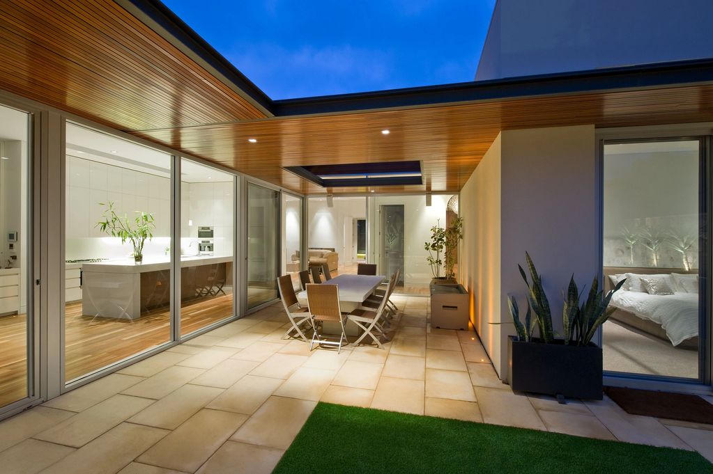 Reconstituted Sandstone
FS6 pavers 500 x 500 x 50mm