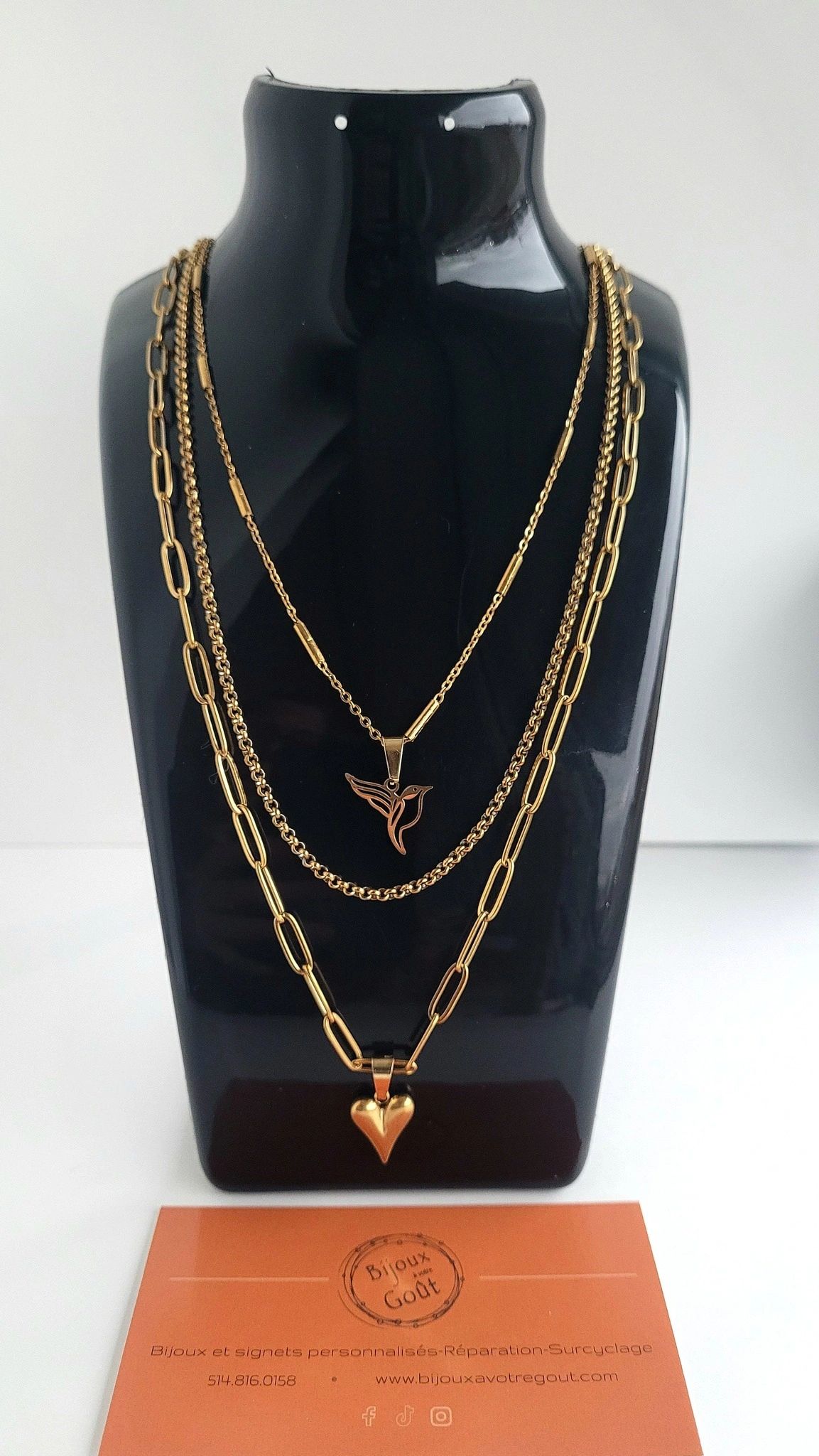 Vos bijoux rêvés prennent vie en étant créés sur mesure, pour vous.