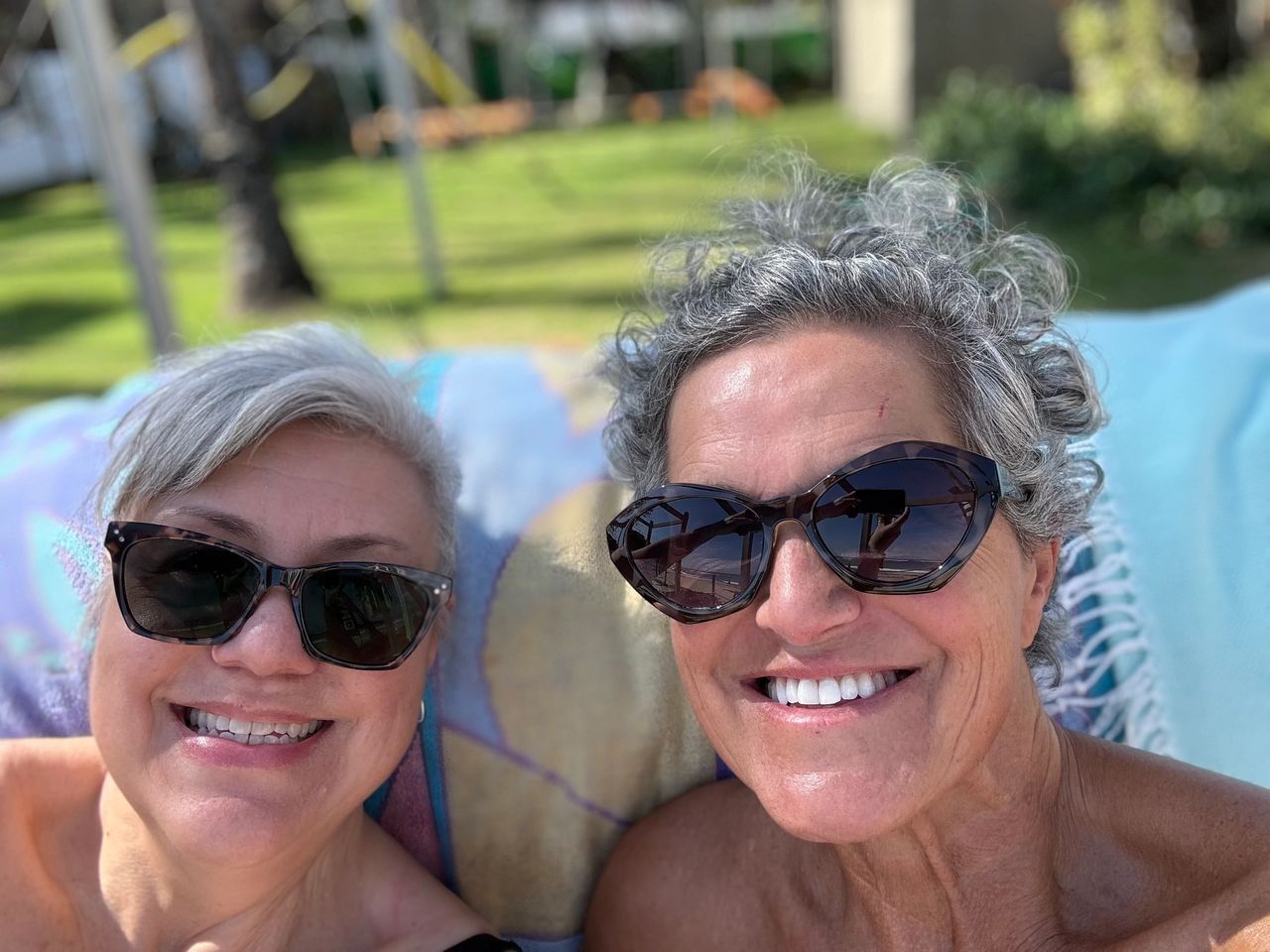 Cindi & Yoli Cindi & Yoli