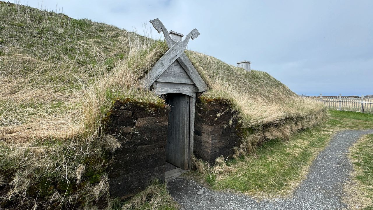 Sod Viking Hut Sod Viking Hut