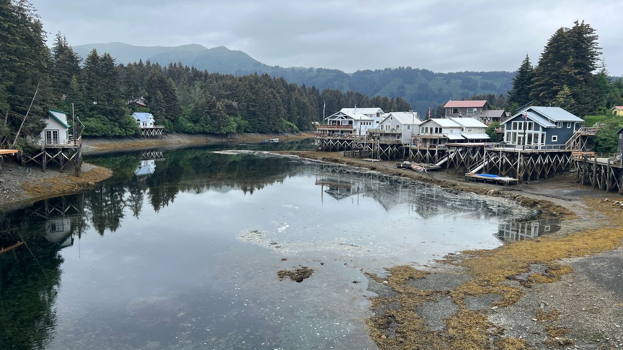 Seldovia boardwalk homes Seldovia boardwalk homes