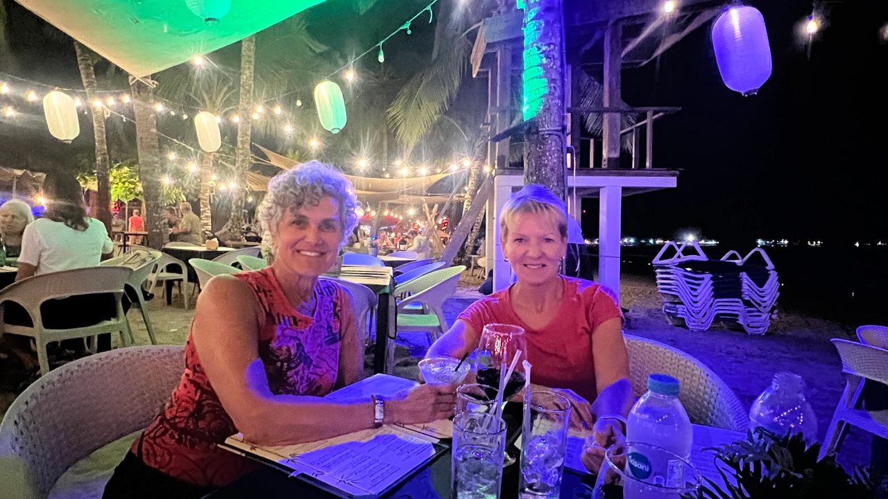 Yoli & Nan