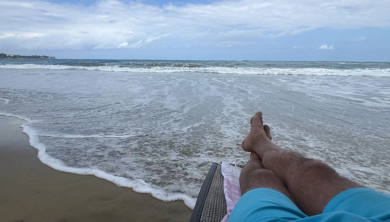 tide reached my chair :( tide reached my chair :(