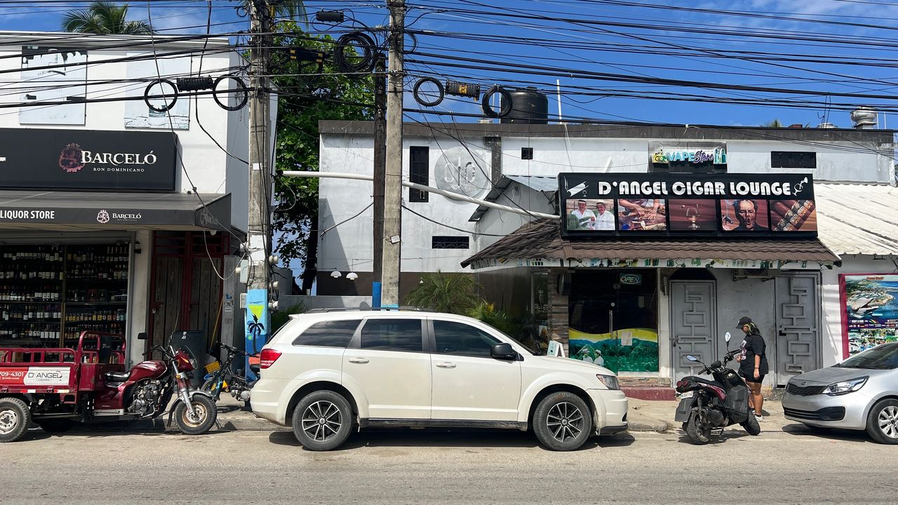 Ojo's Street Parking Ojo's Street Parking