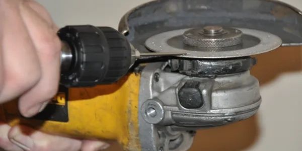TRU POINT Tungsten Electrode Sharpener and Diamond Wheel in use.