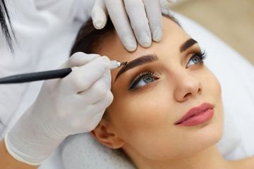 cabina estetica beauty estetista trucco semipermanente microblanding tatuaggio sopracciglio pigmento