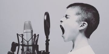 communicate
shout
marketing