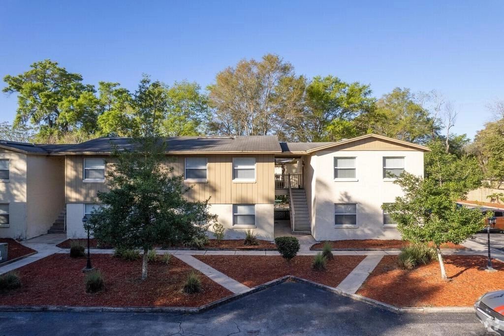 Castille Court Apartments