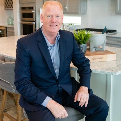 Florida agent's specialty is new construction but Real Estate with a Rebate is what I'm known for.