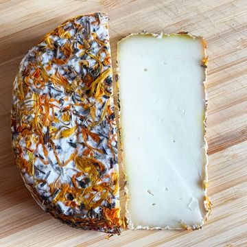 Large Cutting Board  Keystone Farms Cheese