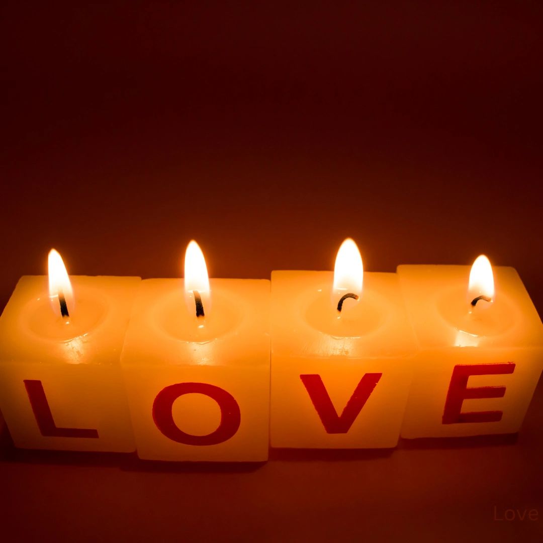 Memory candle at wedding venue in East Texas.