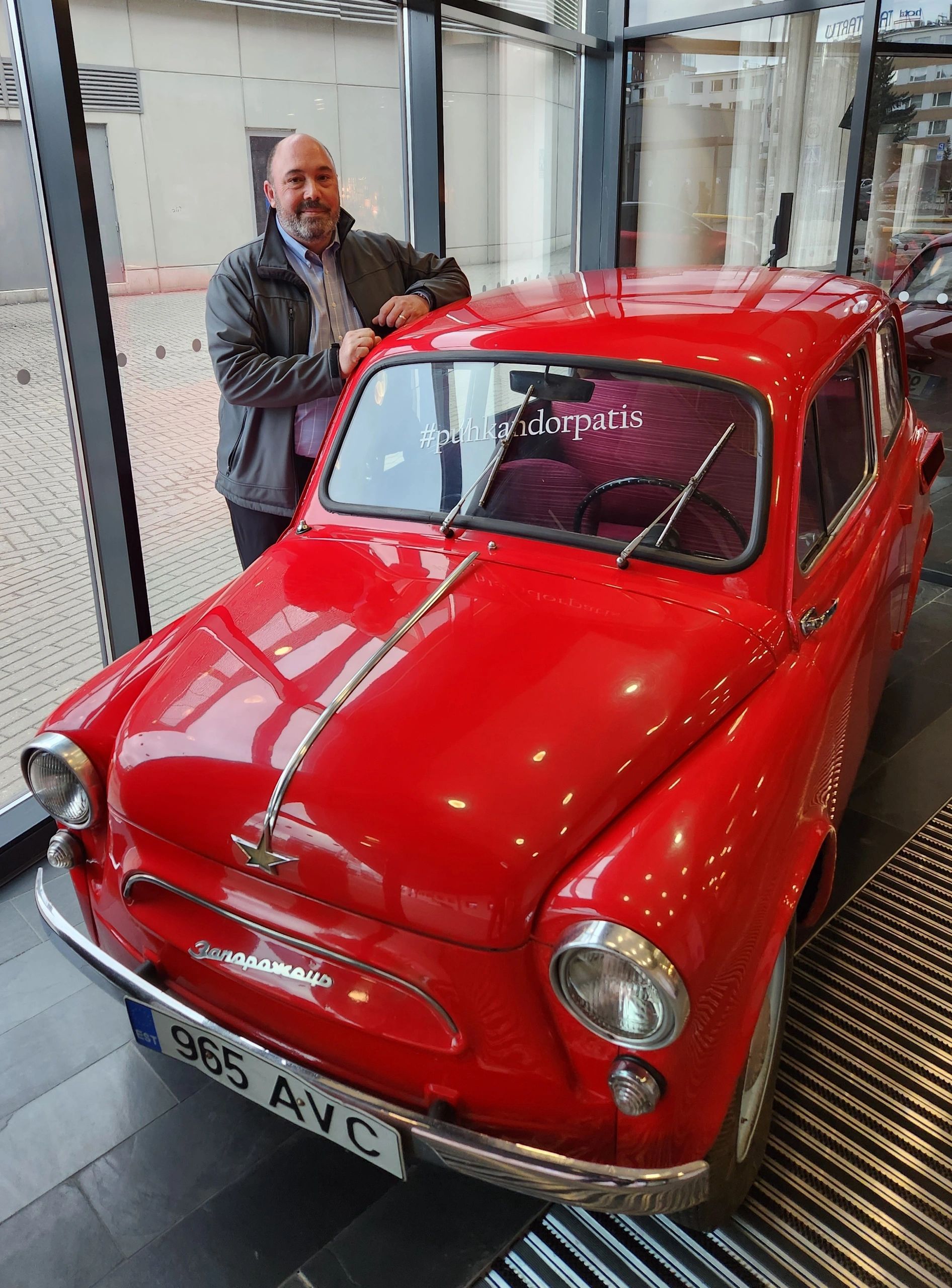 GAZ-21
