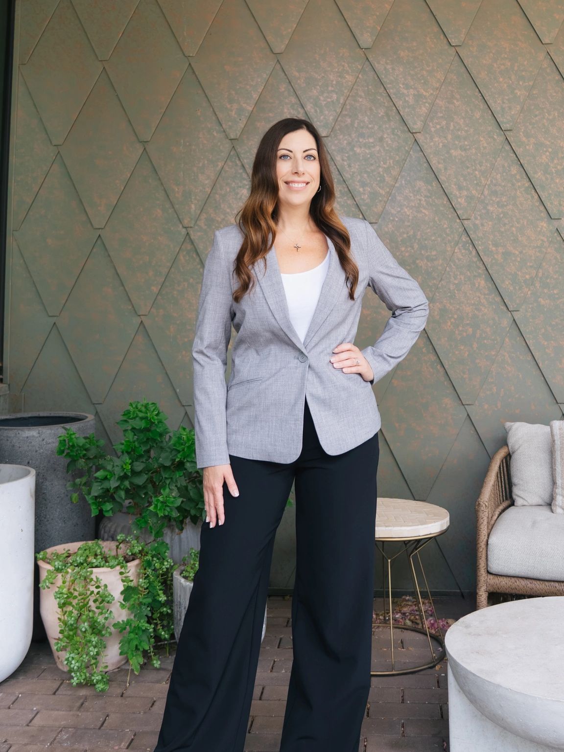 Kelly Gutowski LCSW offering EMDR therapy in Glendale Arizona office