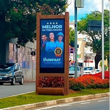 circuito de mobiliario urbano midia DOOH estatico e digital em atibaia