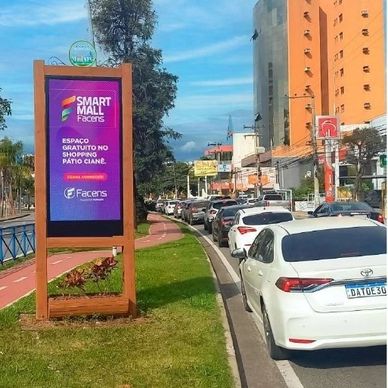 circuito de mobiliario urbano midia DOOH em sorocaba estatico e digital 